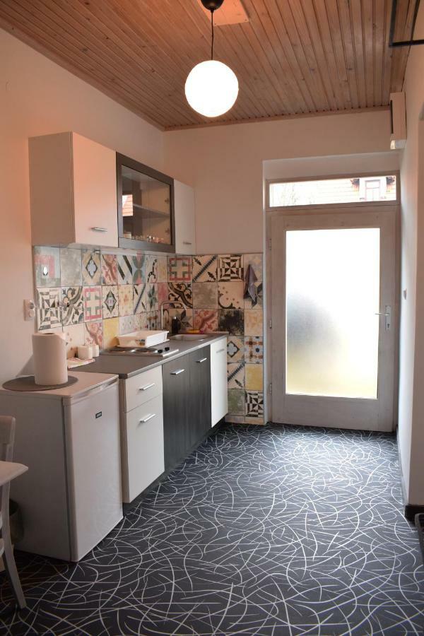 Studio Apartment Lost Огулин Экстерьер фото